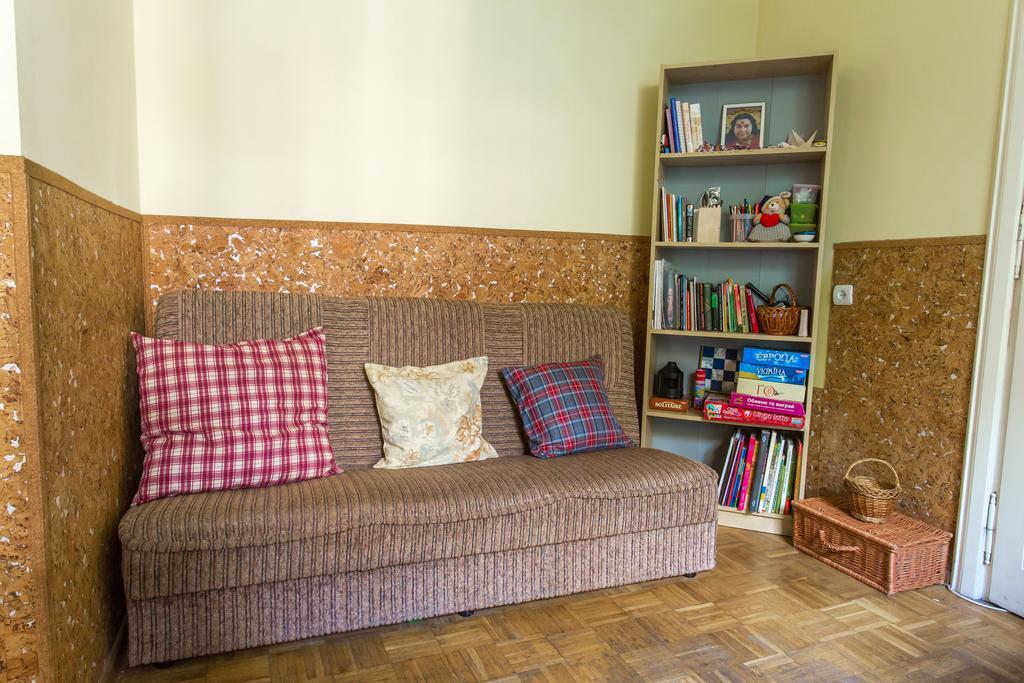 Magic Bus Hostel Lviv Eksteriør bilde